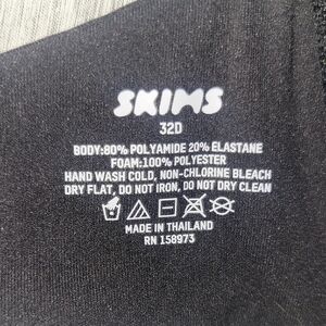 SKIMS Underwire Bra 32D